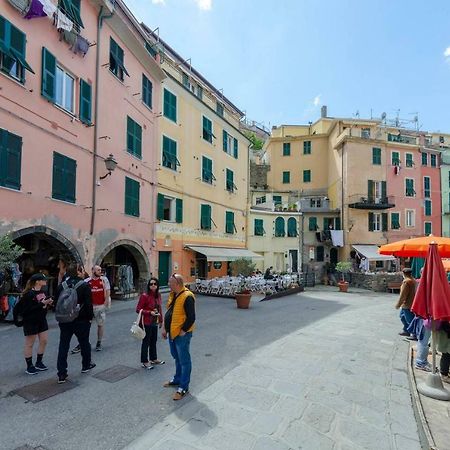 Joivy Family Flat With Little Patio, Cinque Terre Apartment Vernazza Bagian luar foto