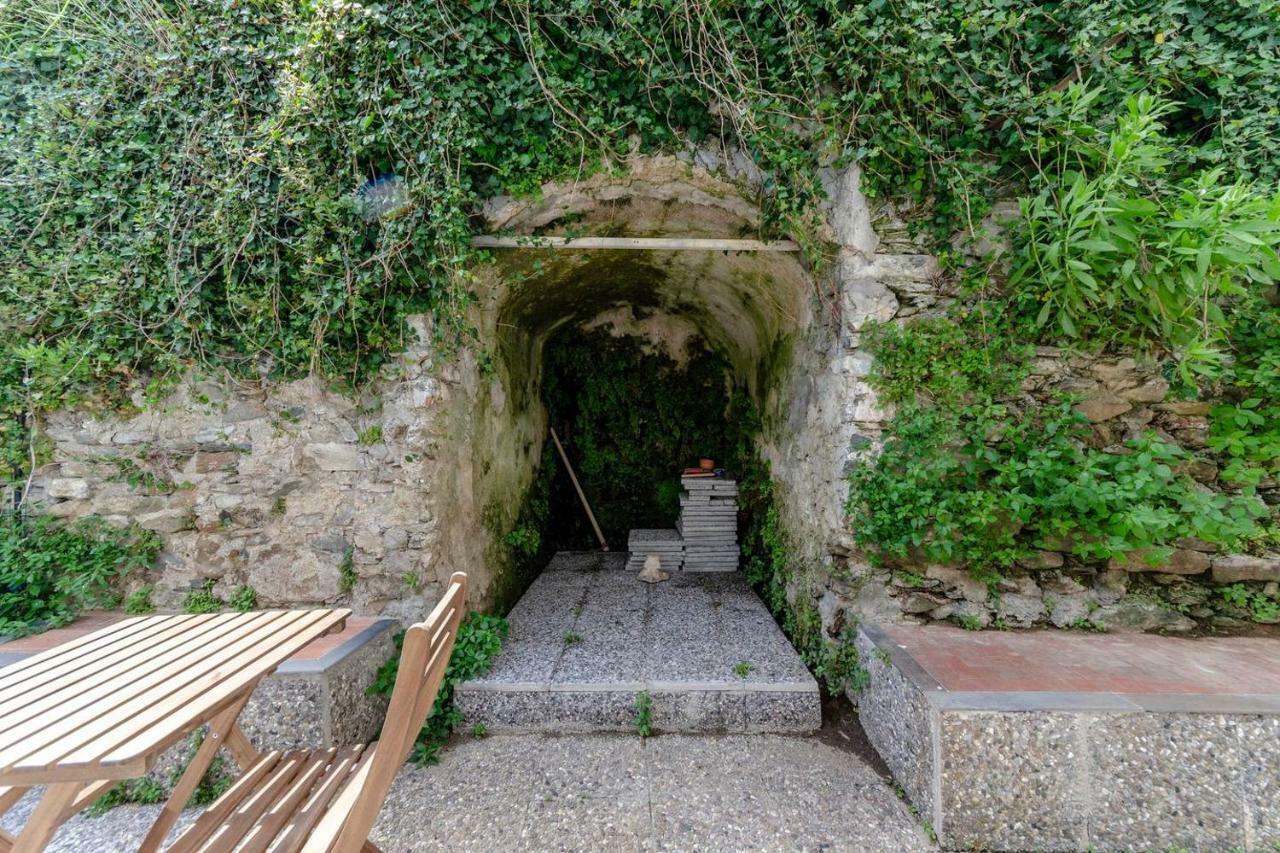 Joivy Family Flat With Little Patio, Cinque Terre Apartment Vernazza Bagian luar foto